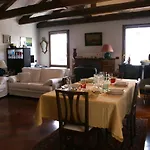 Le Mansarde Deluxe بيت ضيافة 3*