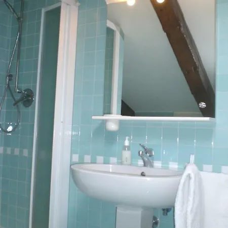 Le Mansarde Deluxe Pensión 3*